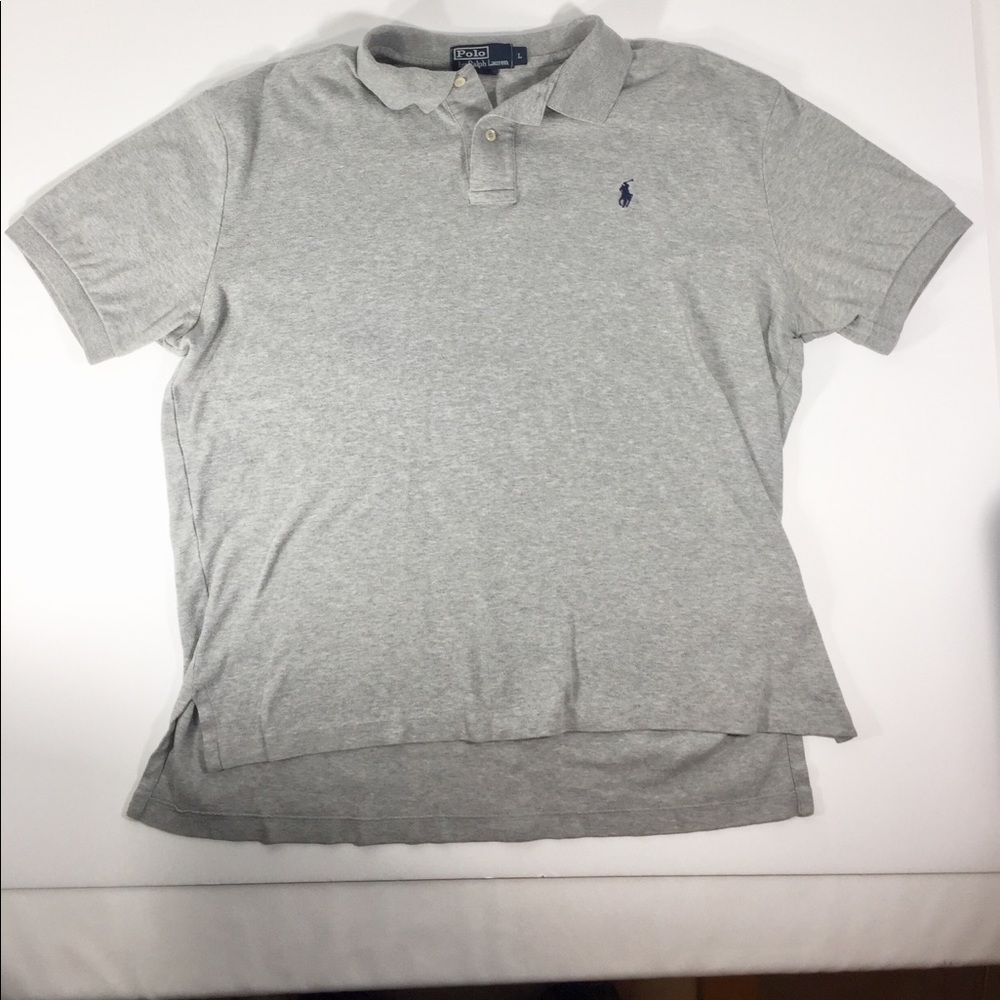 Men’s gray polo shirt in great condition